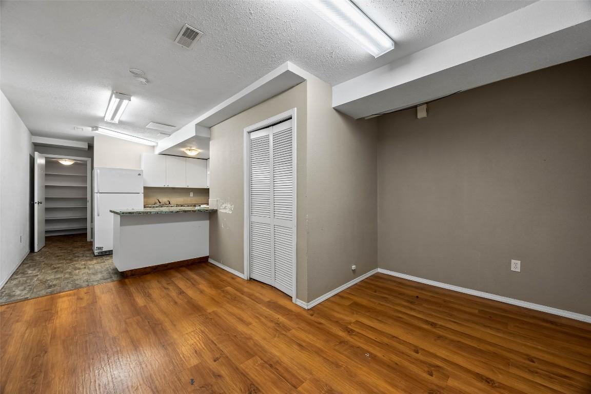 









755


ROBSON

Drive,
Kamloops,




BC
V2E 2G7

