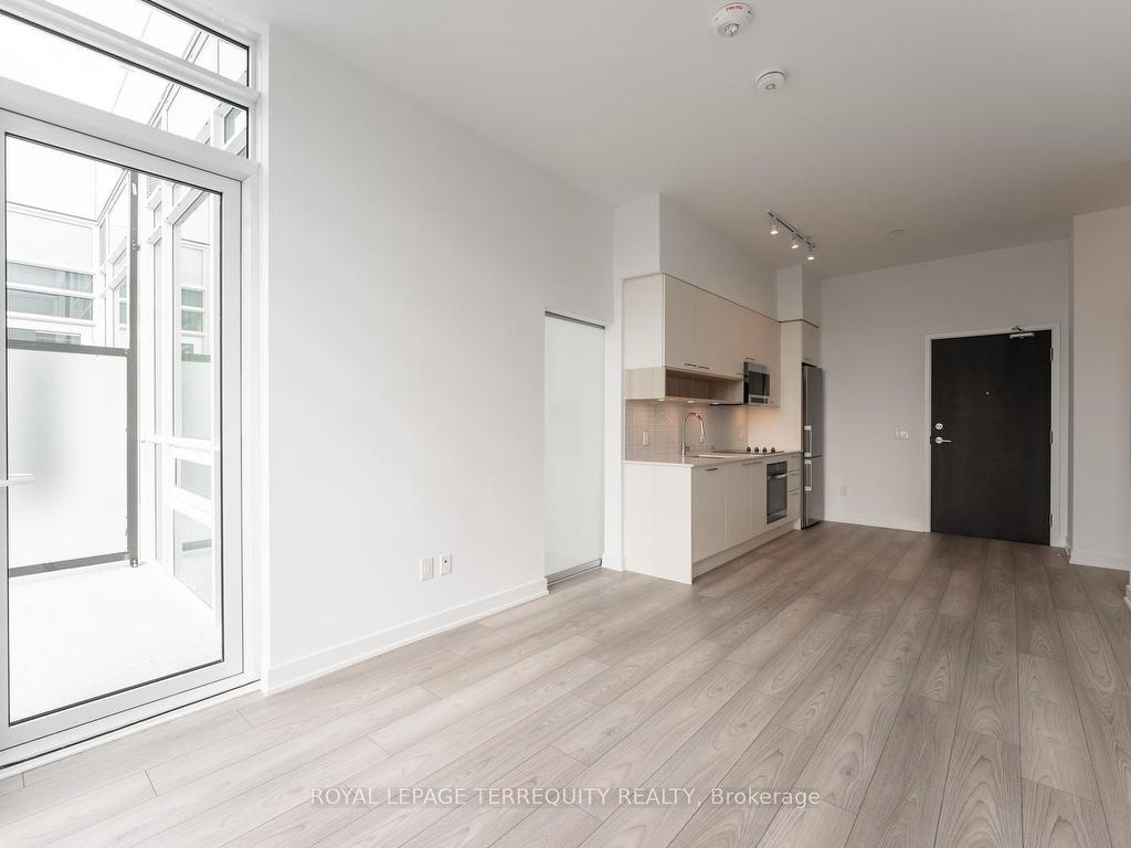 









3005


Pine Glen

Road, PH 802,
Oakville,




ON
L6M 4J3

