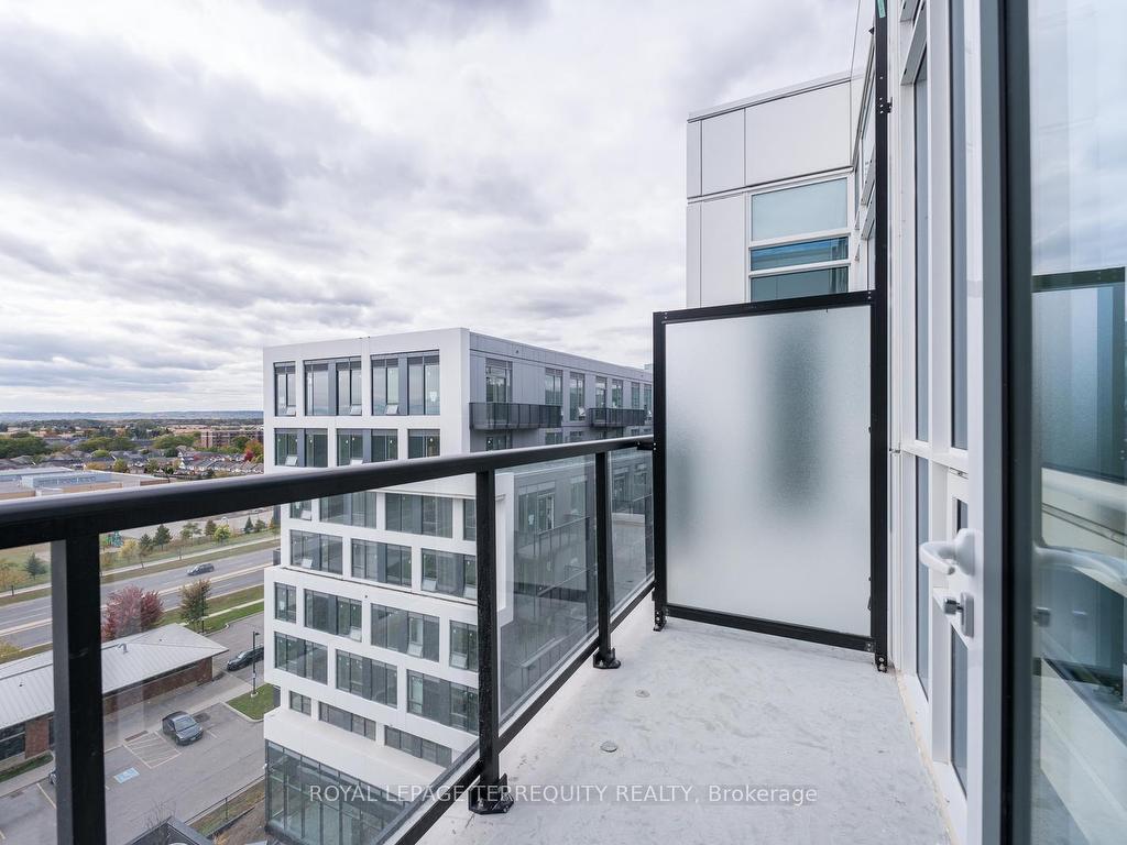 









3005


Pine Glen

Road, PH 802,
Oakville,




ON
L6M 4J3

