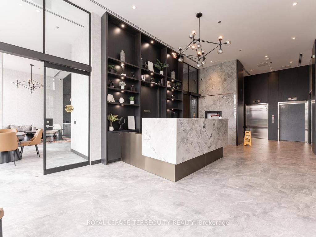 









3005


Pine Glen

Road, PH 802,
Oakville,




ON
L6M 4J3

