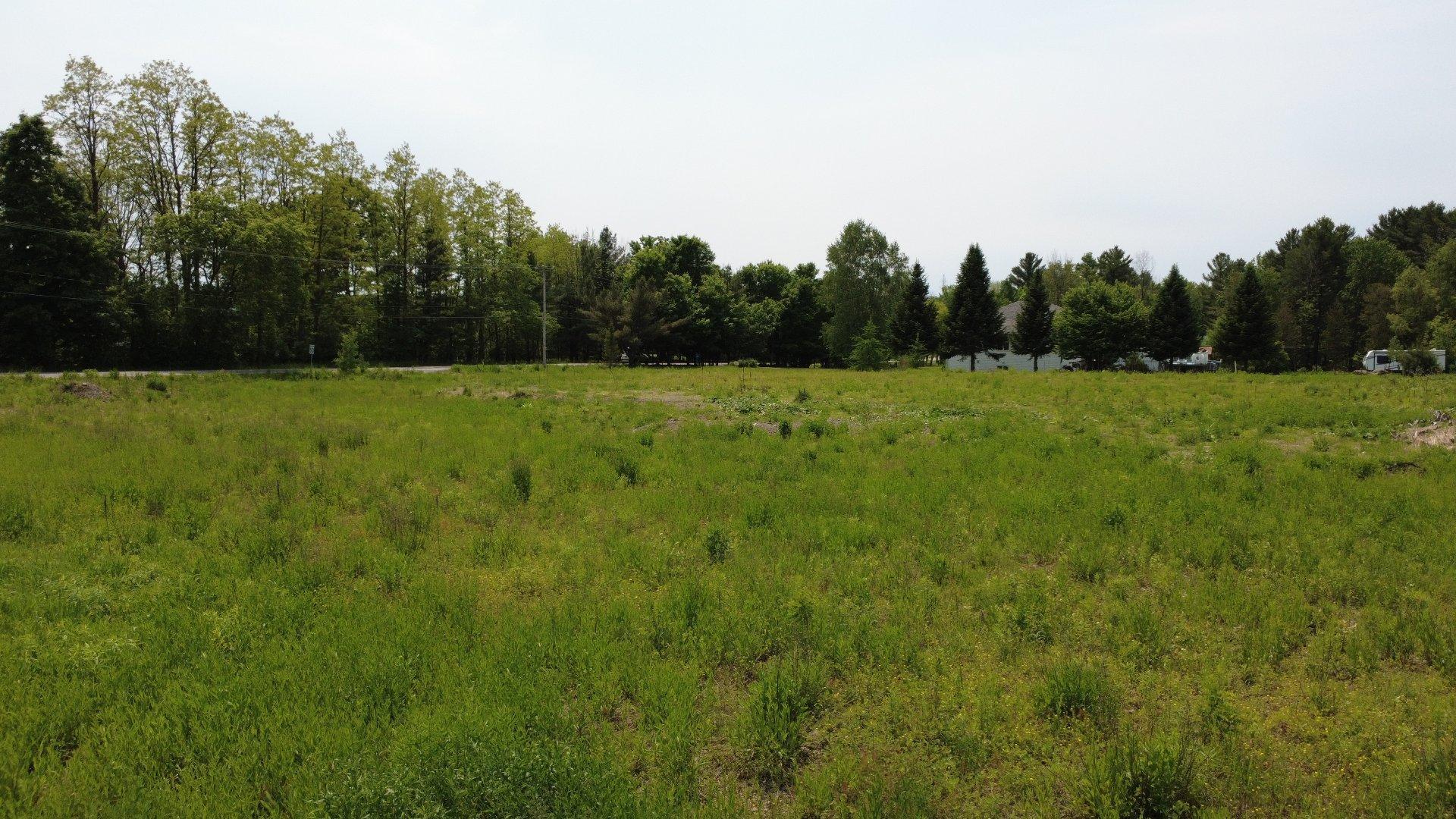












Rue Maple Dale

,
East Farnham,







QC
J2K4M6

