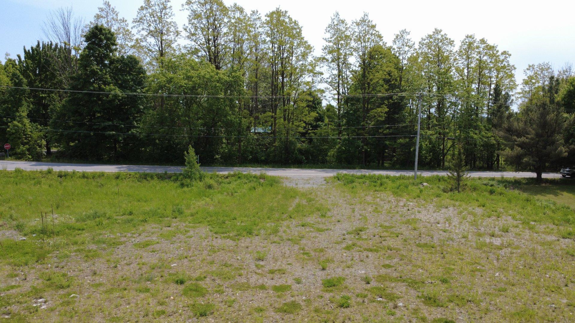 












Rue Maple Dale

,
East Farnham,







QC
J2K4M6

