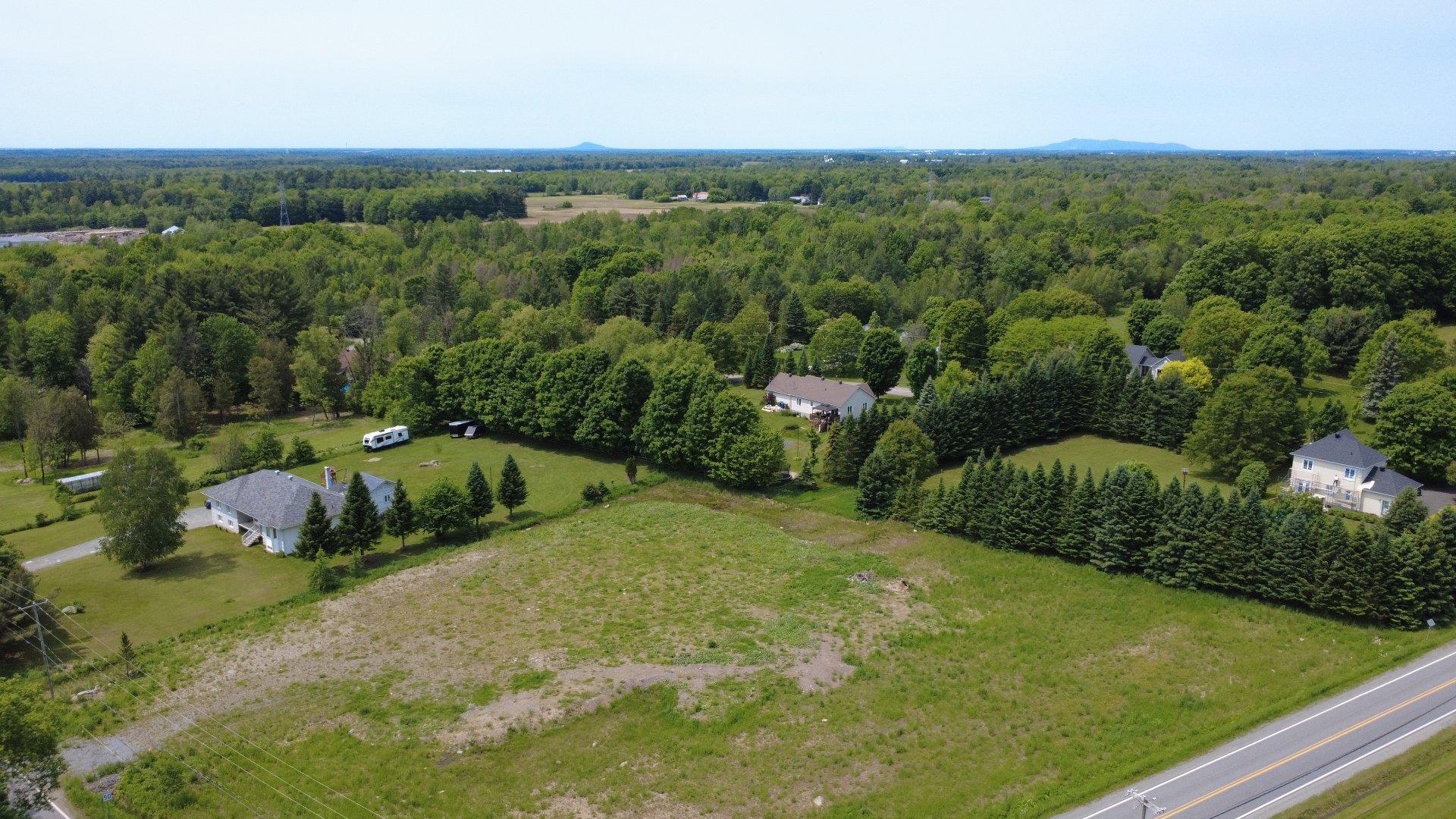 












Rue Maple Dale

,
East Farnham,







QC
J2K4M6

