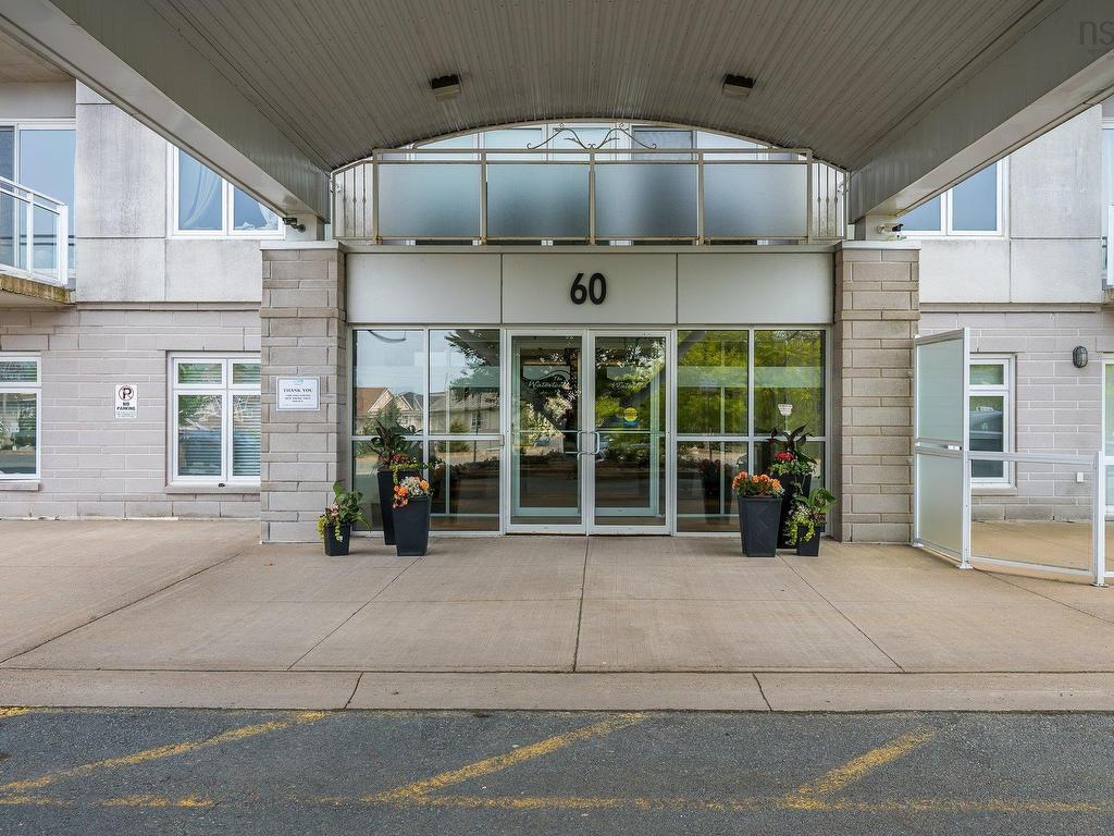 












809 60 Walter Havill Drive

,
Halifax,




NS
B3N 0A9

