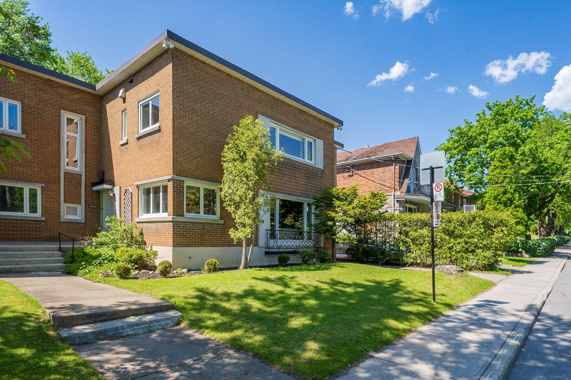 









3855


Boul. Édouard-Montpetit

,
Montréal (Côte-des-Neiges/Notre-Dame-de-Grâce),




QC
H3T1L1

