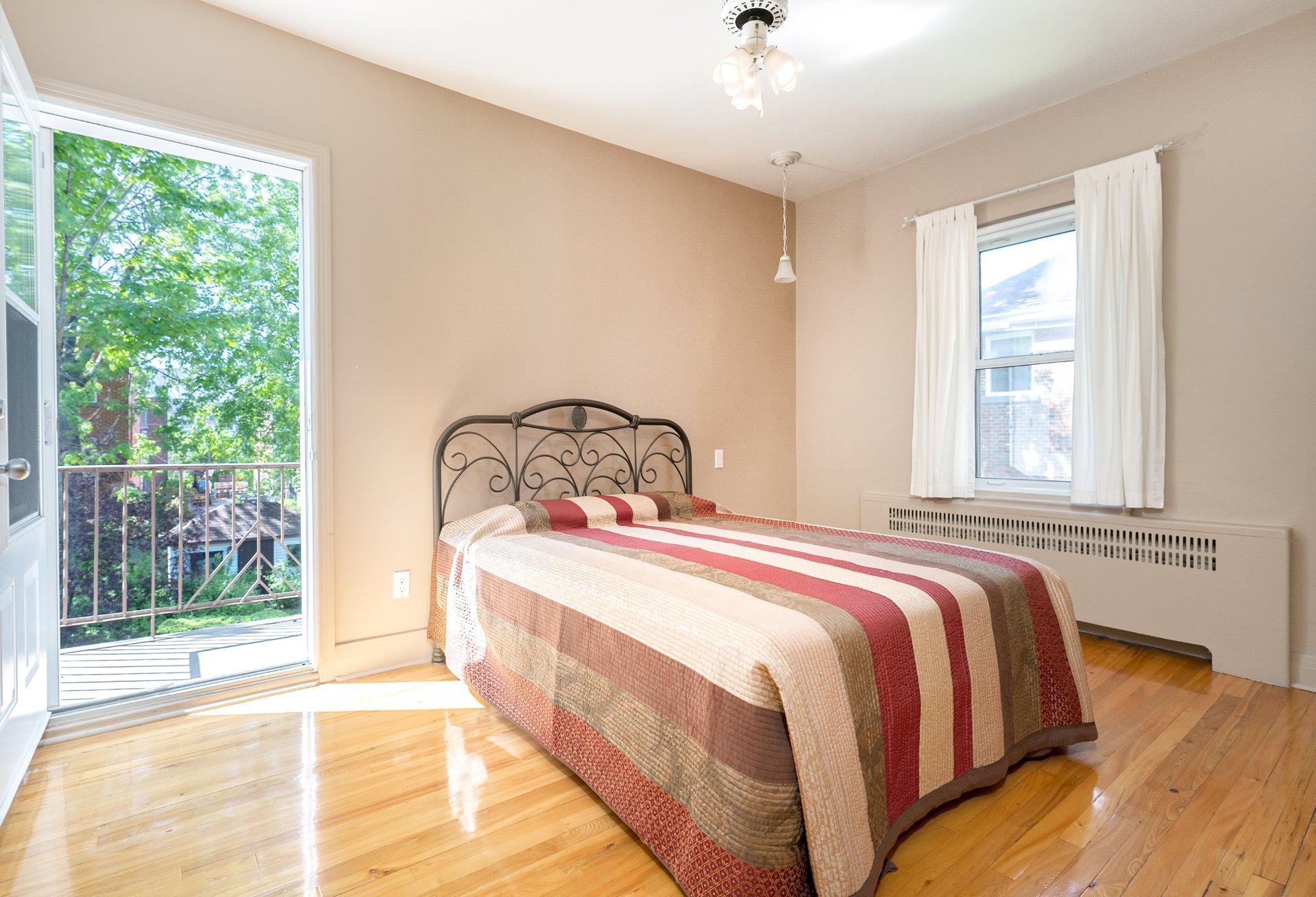 









3855


Boul. Édouard-Montpetit

,
Montréal (Côte-des-Neiges/Notre-Dame-de-Grâce),




QC
H3T1L1

