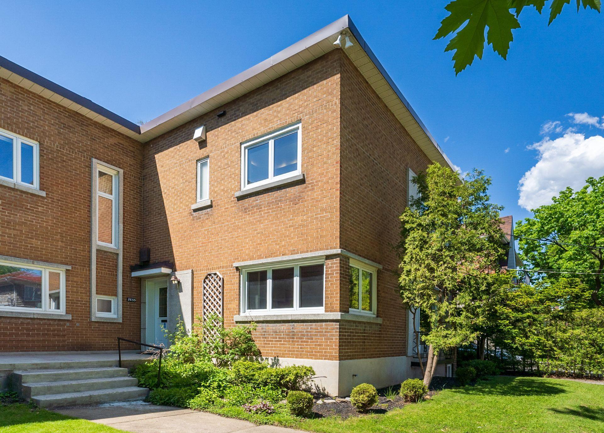 









3855


Boul. Édouard-Montpetit

,
Montréal (Côte-des-Neiges/Notre-Dame-de-Grâce),




QC
H3T1L1

