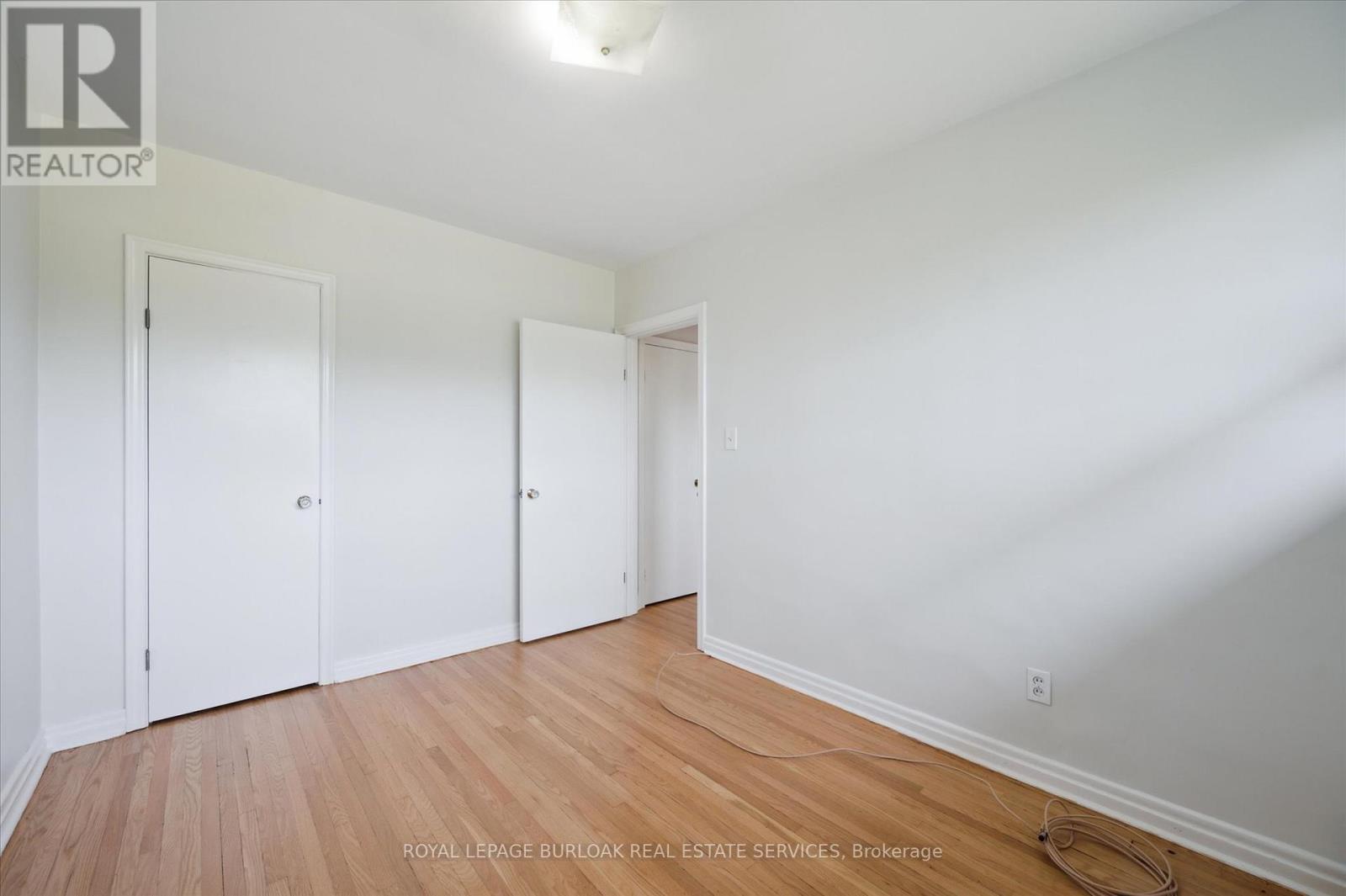 












2237 JOYCE STREET

,
Burlington,




Ontario
L7R2B6

