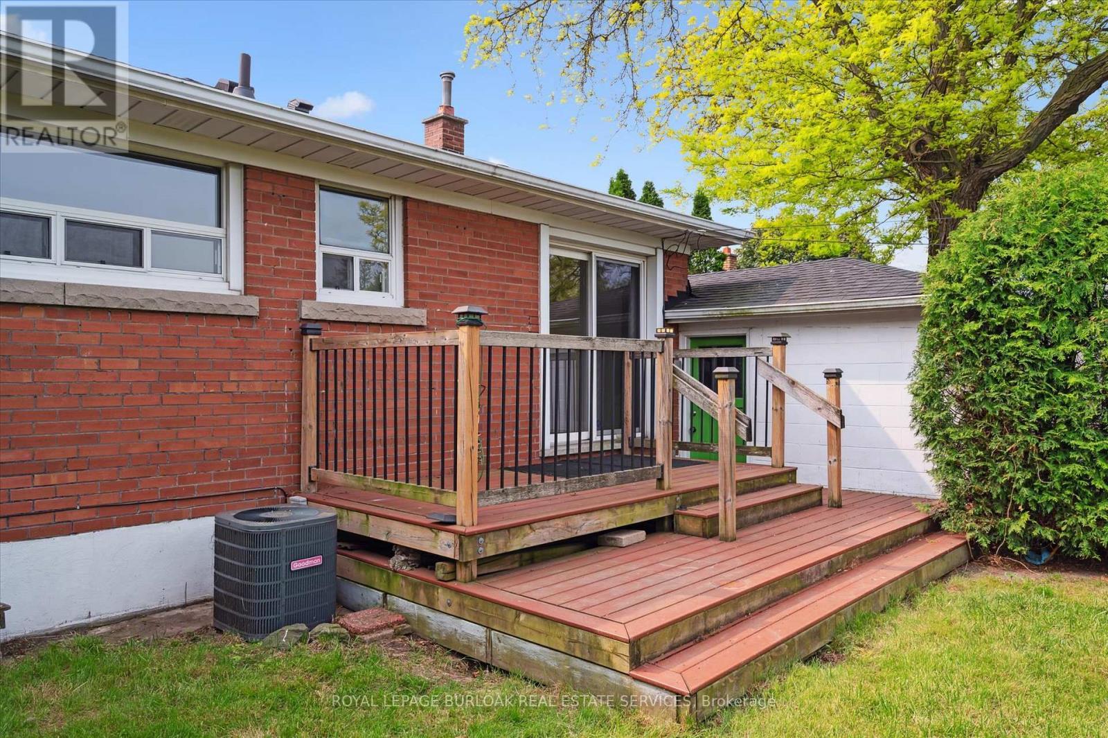 












2237 JOYCE STREET

,
Burlington,




Ontario
L7R2B6

