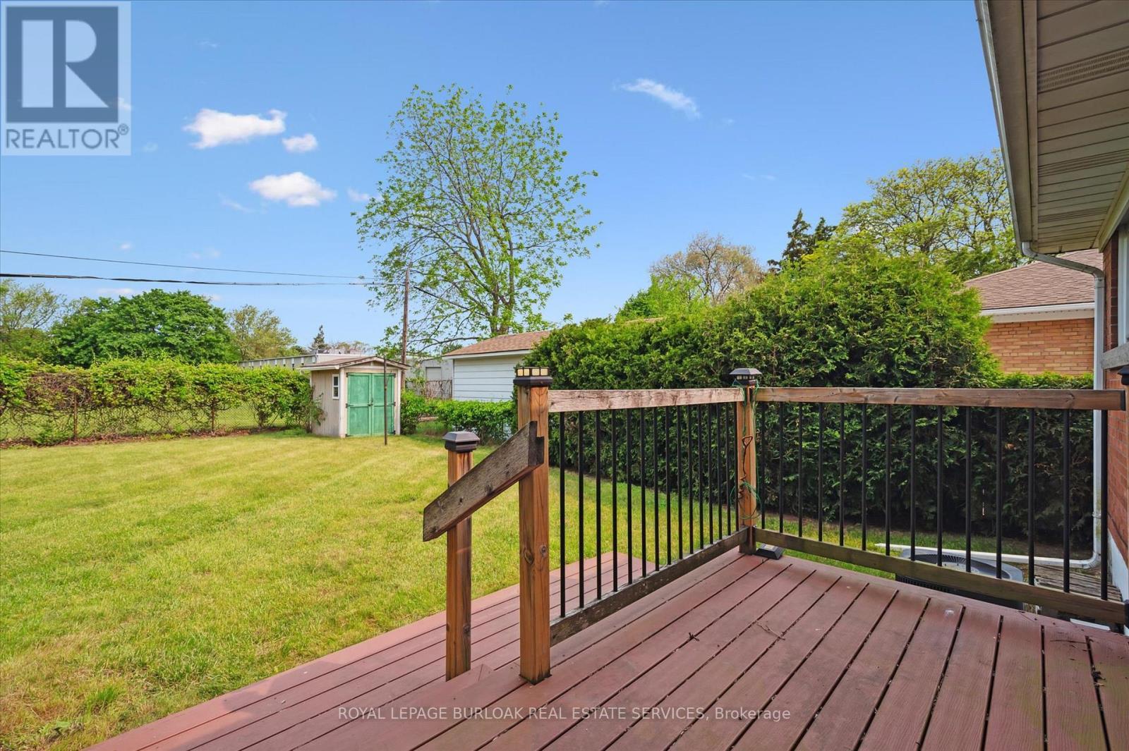 












2237 JOYCE STREET

,
Burlington,




Ontario
L7R2B6

