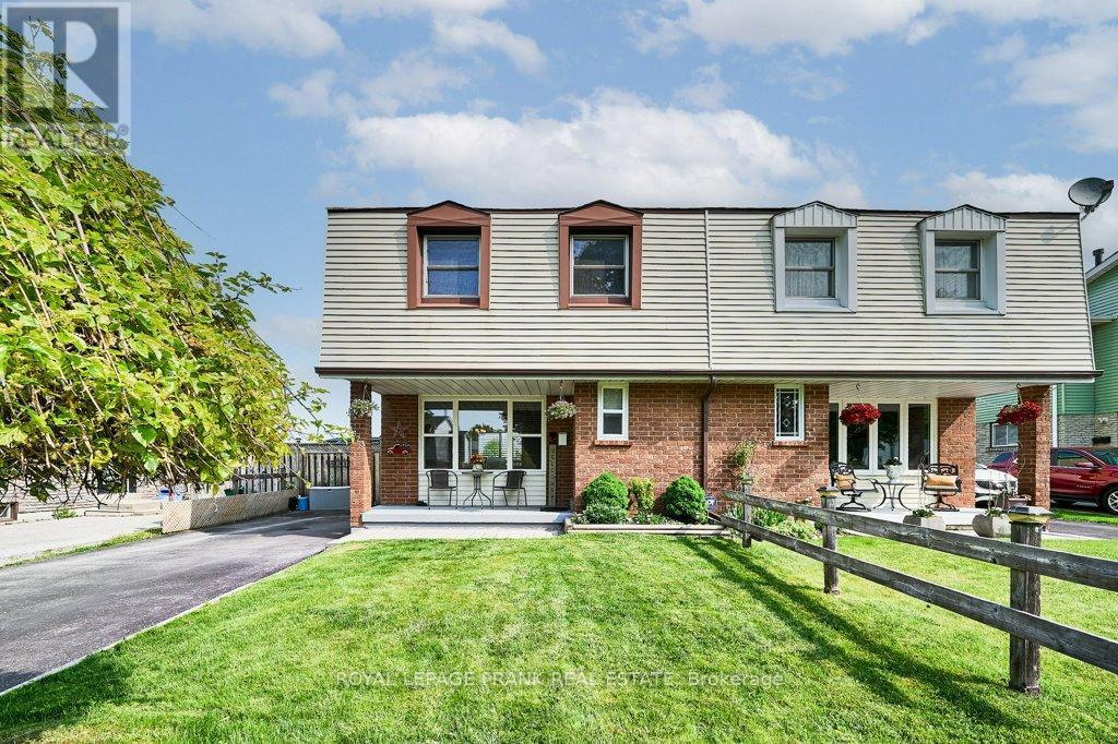 












1323 FENELON CRESCENT

,
Oshawa (Stevenson),




Ontario
L1J6G2

