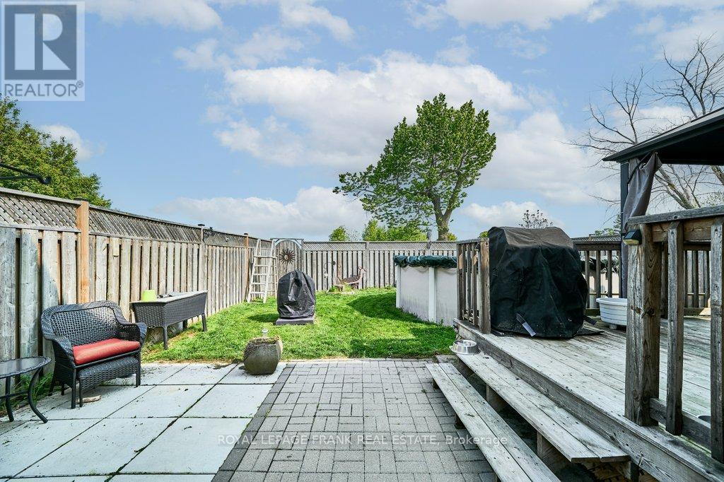 












1323 FENELON CRESCENT

,
Oshawa (Stevenson),




Ontario
L1J6G2

