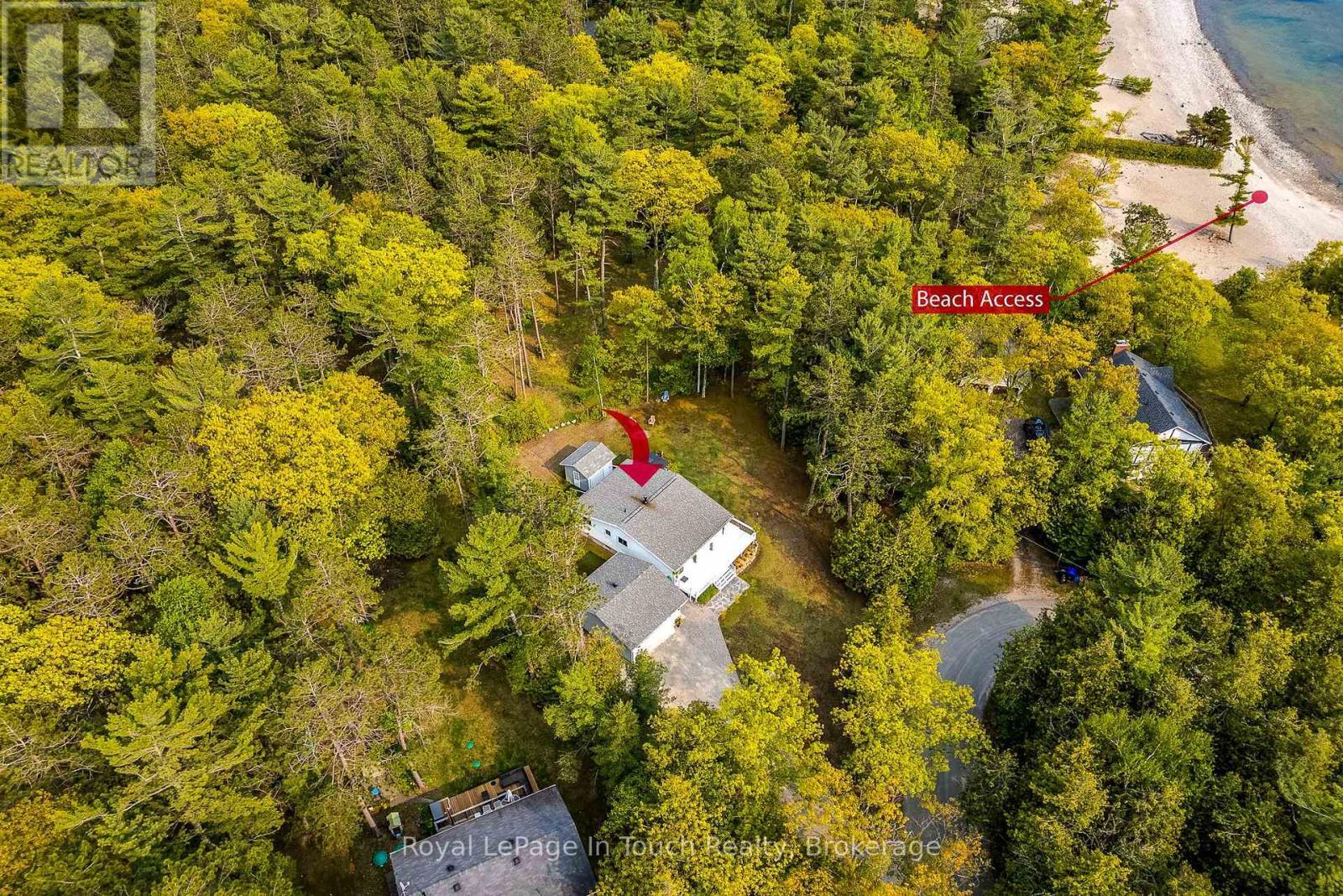 












21 MOONLIGHT COURT

,
Tiny,




Ontario
L9M0H2

