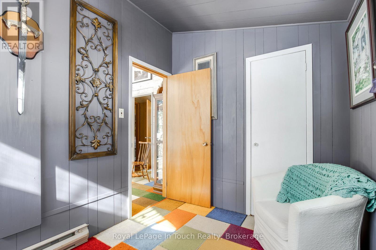 












21 MOONLIGHT COURT

,
Tiny,




Ontario
L9M0H2

