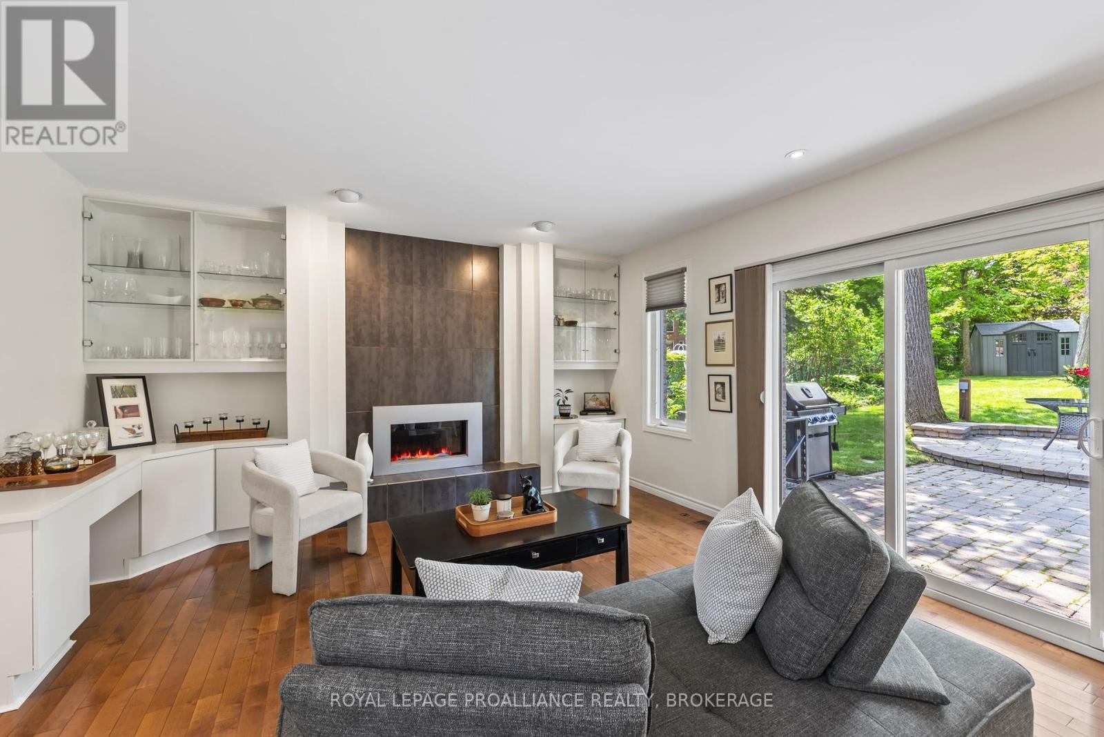 












612 RANKIN CRESCENT

,
Kingston (South of Taylor-Kidd Blvd),




Ontario
K7M7L4

