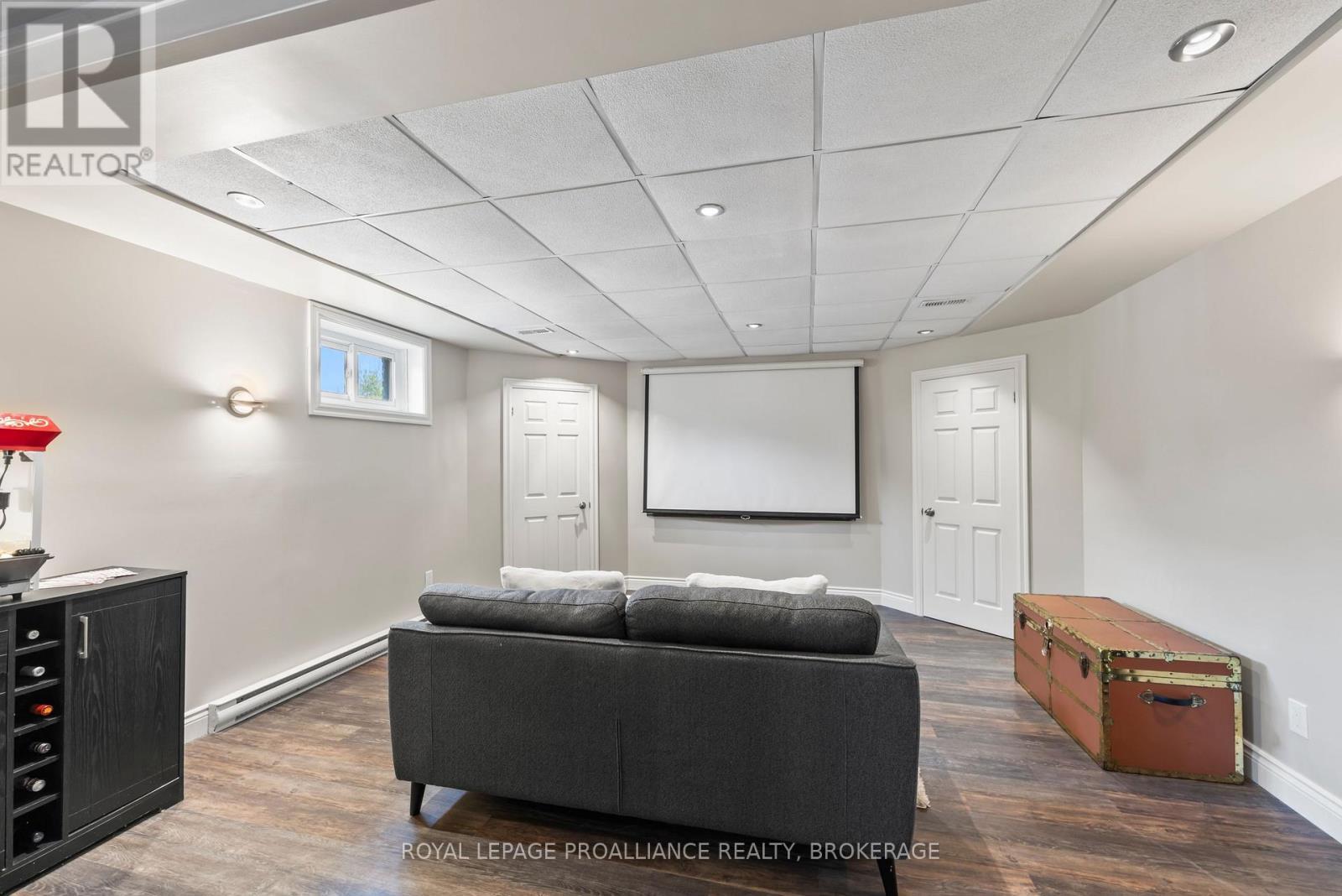 












612 RANKIN CRESCENT

,
Kingston (South of Taylor-Kidd Blvd),




Ontario
K7M7L4

