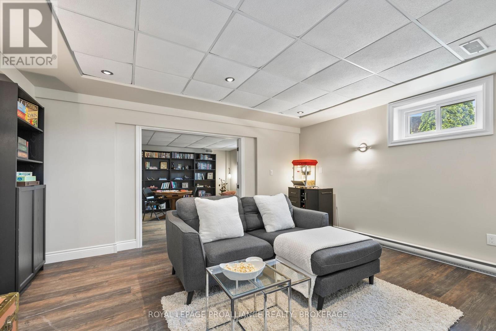 












612 RANKIN CRESCENT

,
Kingston (South of Taylor-Kidd Blvd),




Ontario
K7M7L4


