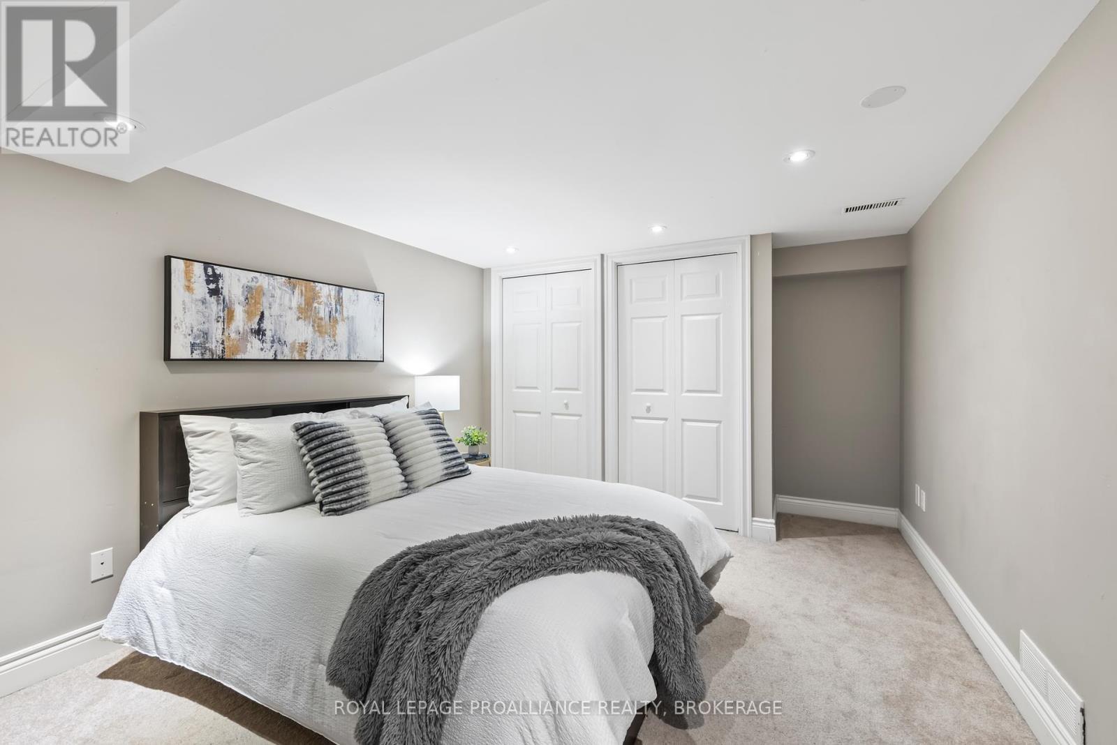 












612 RANKIN CRESCENT

,
Kingston (South of Taylor-Kidd Blvd),




Ontario
K7M7L4

