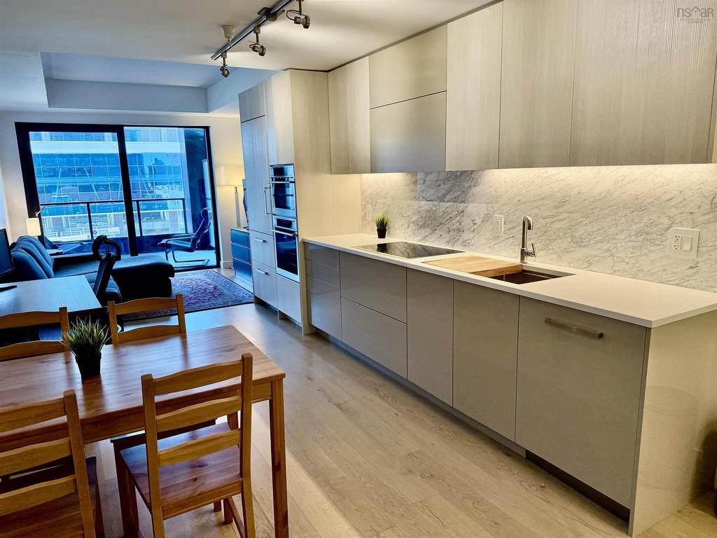 












902 1650 GRANVILLE Street

,
Halifax,




NS
B3J 0E1

