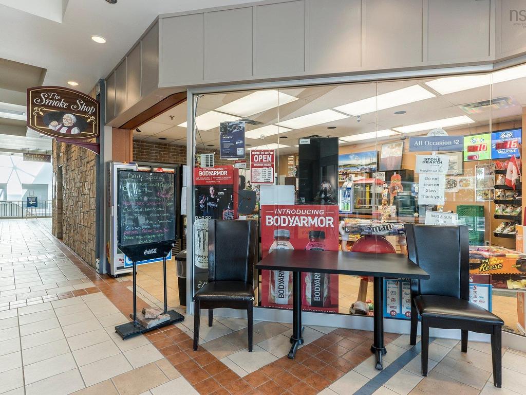












Smoke Shop 7071 Bayers Road

,
Halifax,




NS
B3L 2C2

