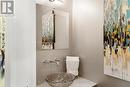 Main guest Bathroom