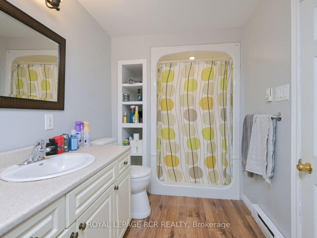 









24


Tascona

Court,
Barrie,




ON
L4M 0C5

