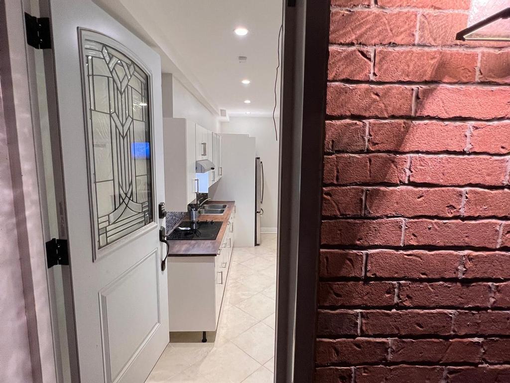 









167


Cherryhurst

Road, Lower,
Oakville,




ON
L6M 0W1

