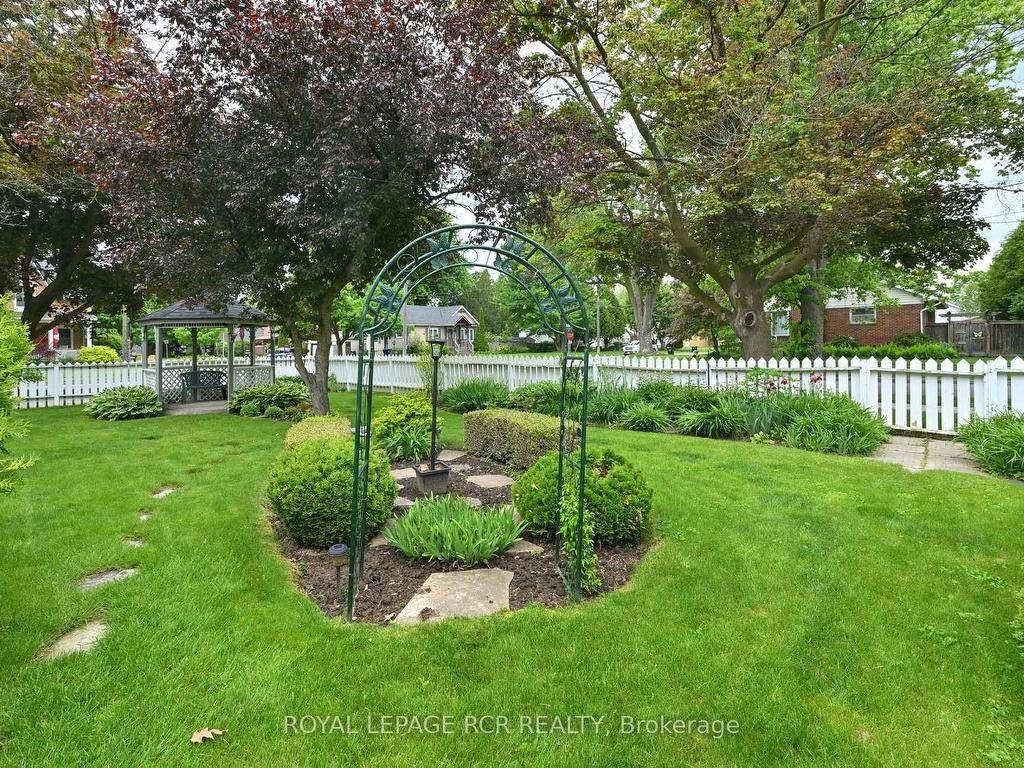 









51


Ontario

Street,
New Tecumseth,




ON
L9R 1H4

