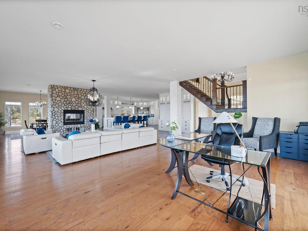 












446 Ketch Harbour Road

,
Bear Cove,




NS
B3V 1P7

