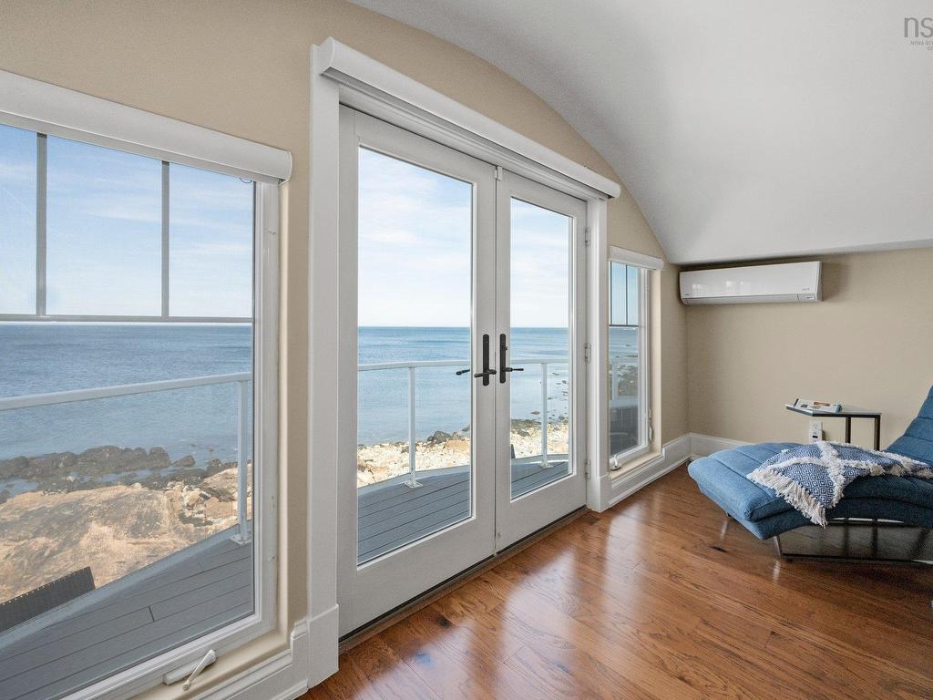 












446 Ketch Harbour Road

,
Bear Cove,




NS
B3V 1P7

