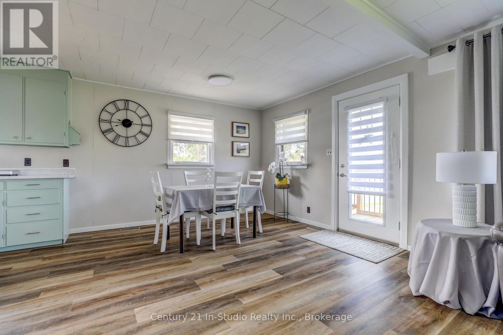 












75 TURNER STREET

,
Saugeen Shores,




Ontario
N0H2L0

