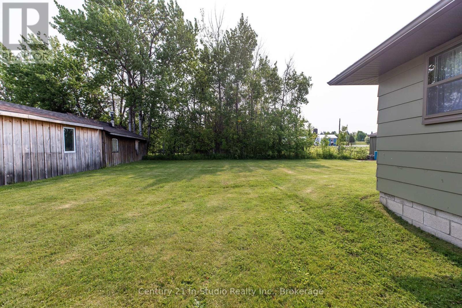 












75 TURNER STREET

,
Saugeen Shores,




Ontario
N0H2L0

