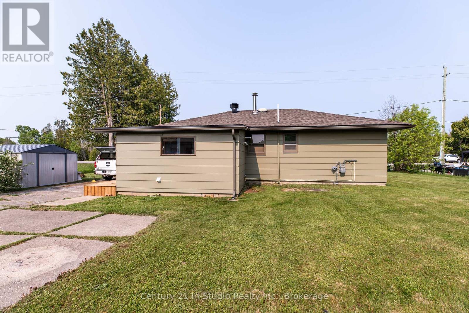 












75 TURNER STREET

,
Saugeen Shores,




Ontario
N0H2L0

