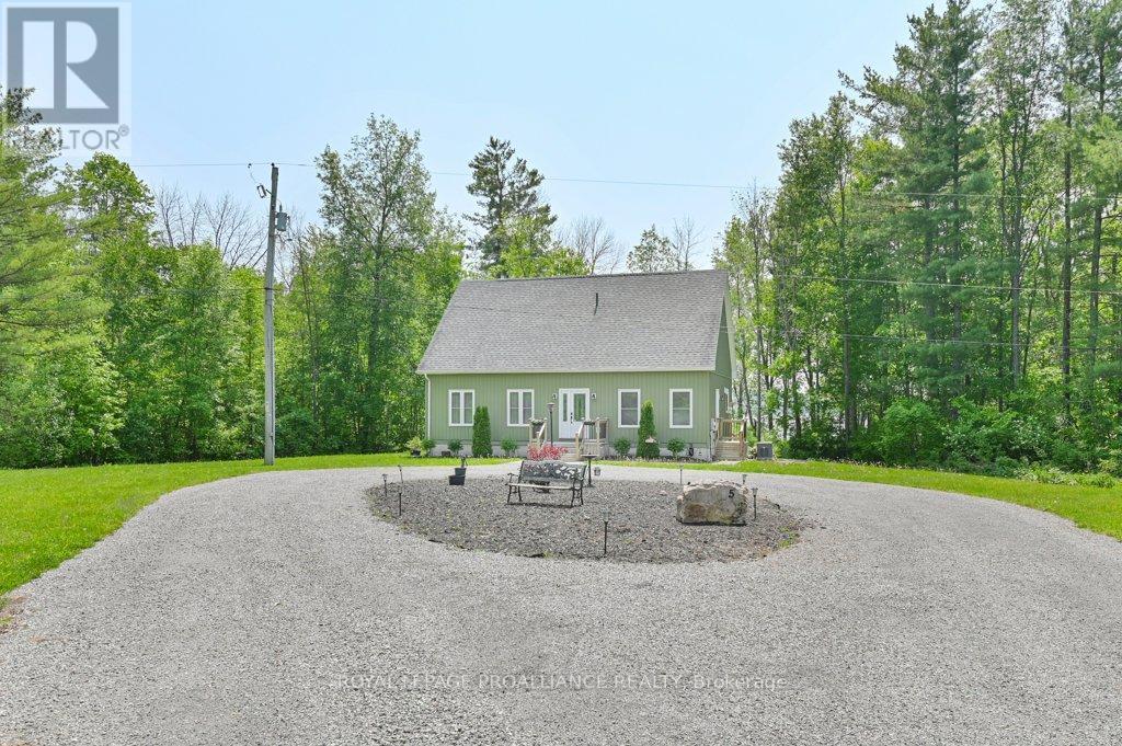 












5 QUAIL RIDGE LANE

,
Centre Hastings,




Ontario
K0K2K0

