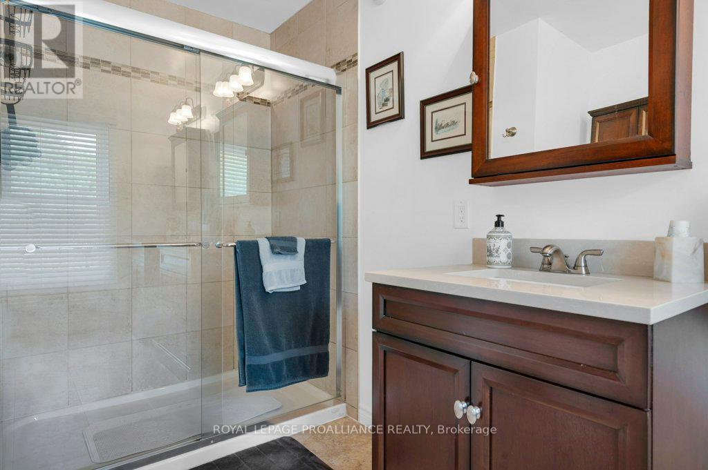 












5 QUAIL RIDGE LANE

,
Centre Hastings,




Ontario
K0K2K0

