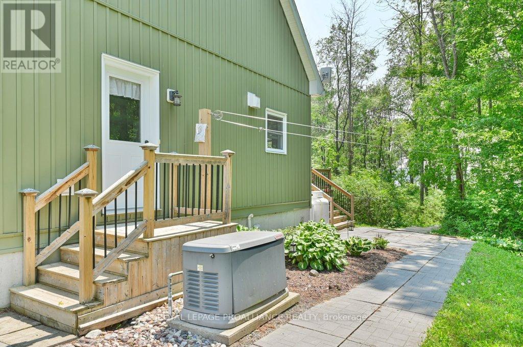 












5 QUAIL RIDGE LANE

,
Centre Hastings,




Ontario
K0K2K0

