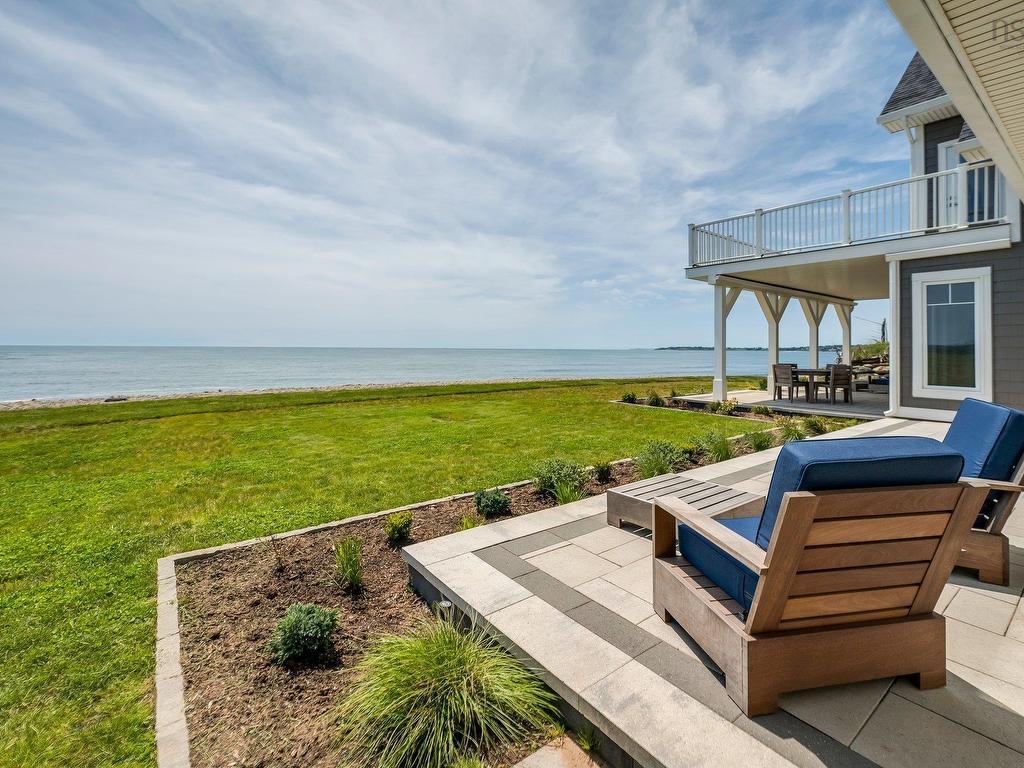 












210 Moss Close

,
Lawrencetown,




NS
B2Z 1S5

