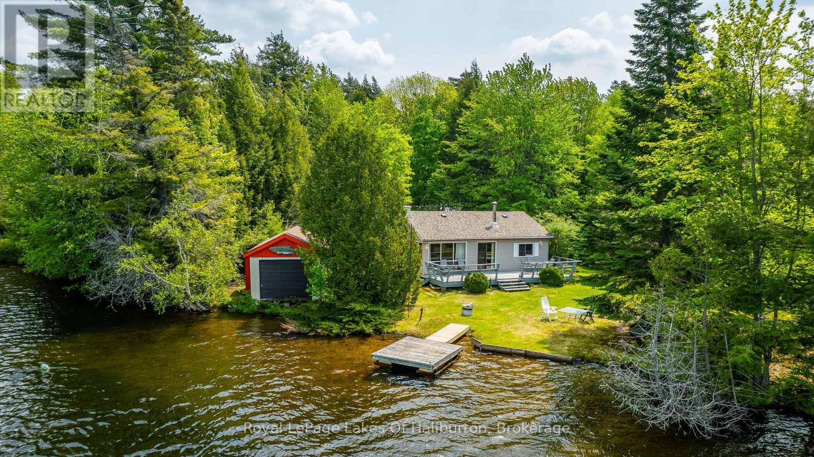 












1058 DOREEN'S LANE

,
Highlands East (Monmouth),




Ontario
K0L2Y0

