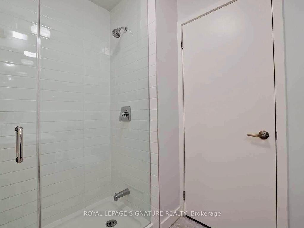 









168


Sabina

Drive, 103,
Oakville,




ON
L6H 7C3

