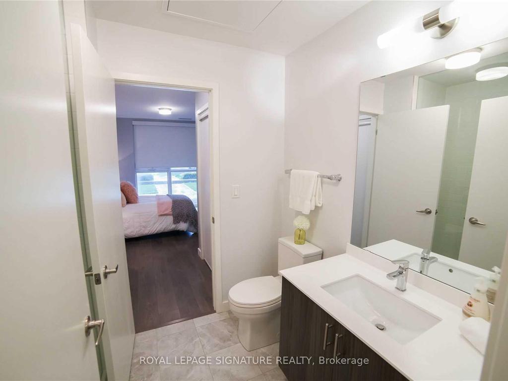 









168


Sabina

Drive, 103,
Oakville,




ON
L6H 7C3


