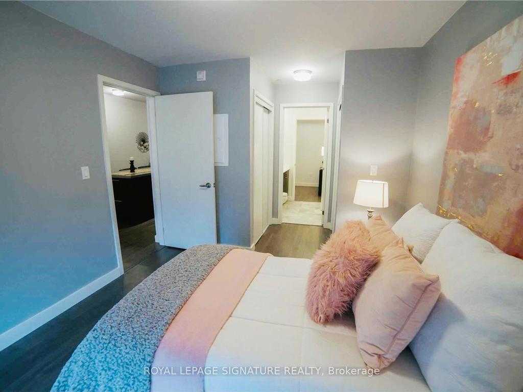 









168


Sabina

Drive, 103,
Oakville,




ON
L6H 7C3

