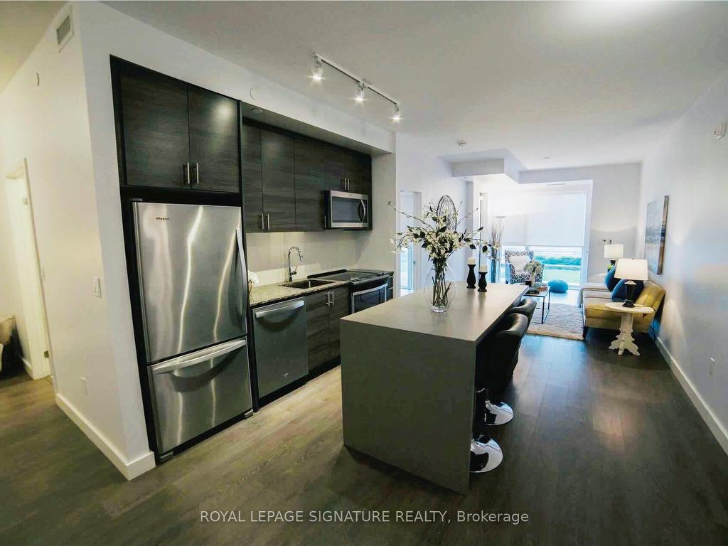 









168


Sabina

Drive, 103,
Oakville,




ON
L6H 7C3

