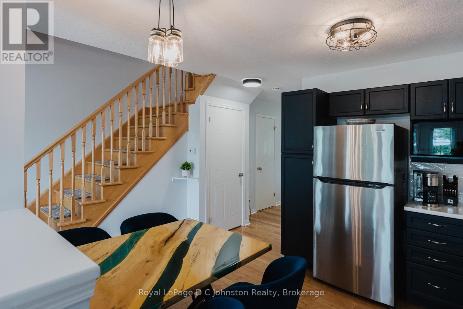 












3 - 409 JOSEPH STREET

,
Saugeen Shores,




Ontario
N0H2C2

