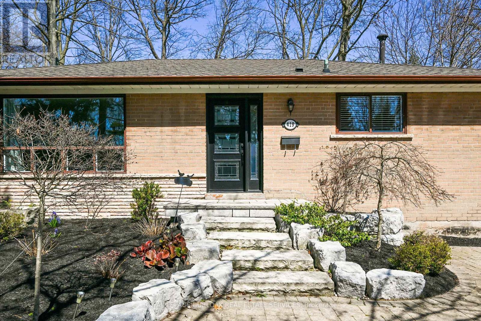 












419 HAMPTON HEATH ROAD

,
Burlington,




Ontario
L7L4R3

