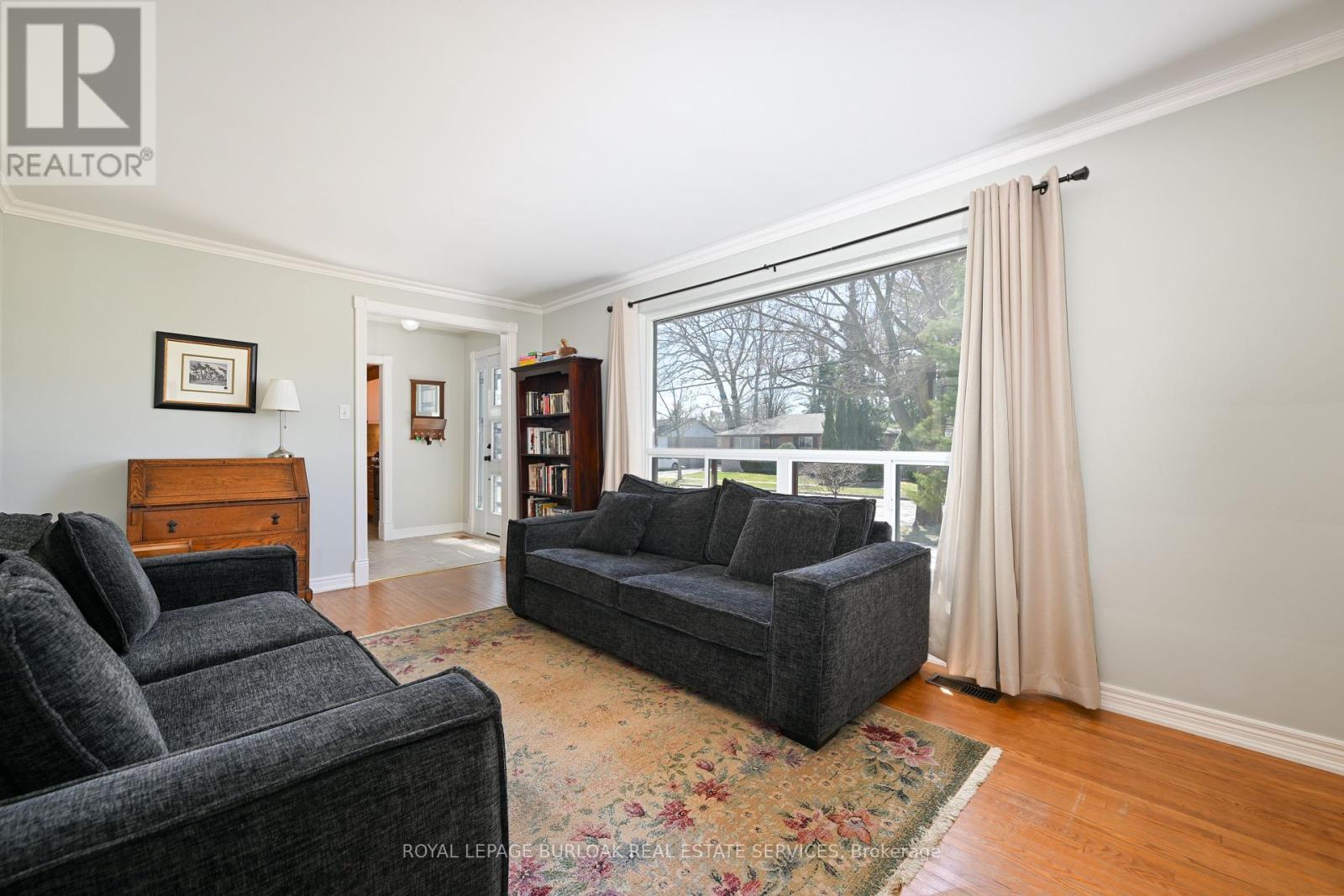 












419 HAMPTON HEATH ROAD

,
Burlington,




Ontario
L7L4R3

