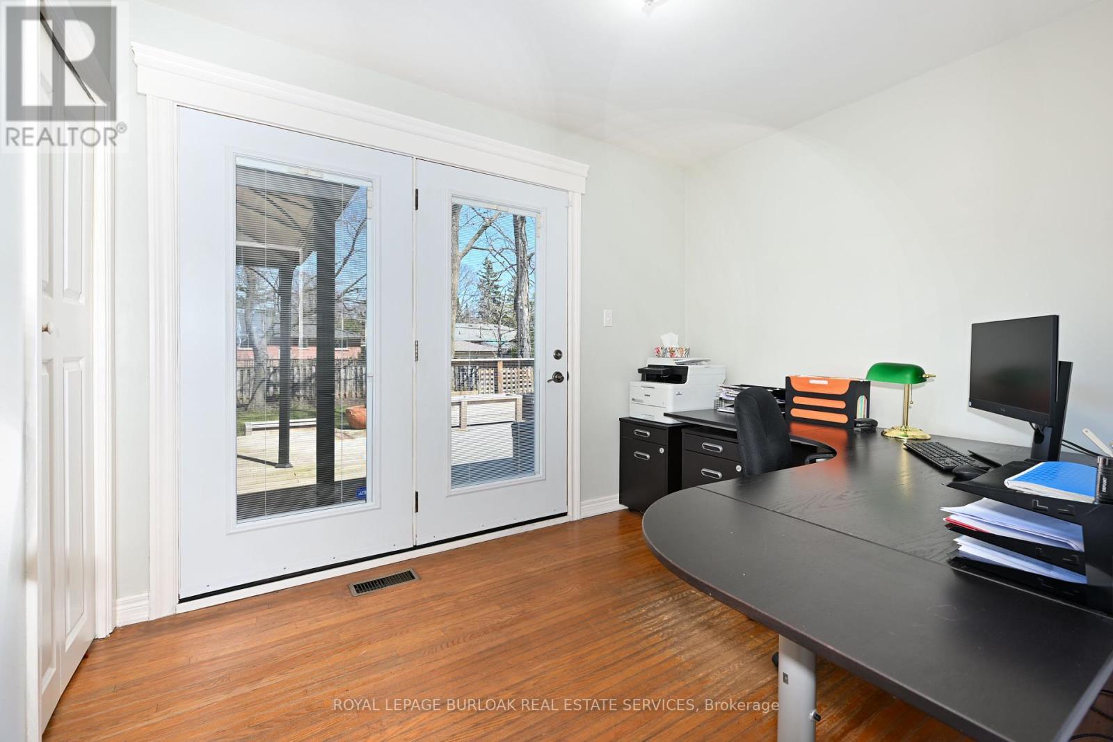 












419 HAMPTON HEATH ROAD

,
Burlington,




Ontario
L7L4R3

