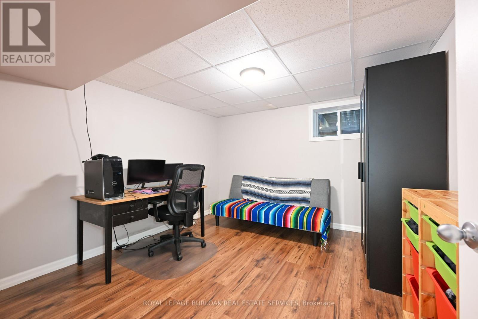 












419 HAMPTON HEATH ROAD

,
Burlington,




Ontario
L7L4R3


