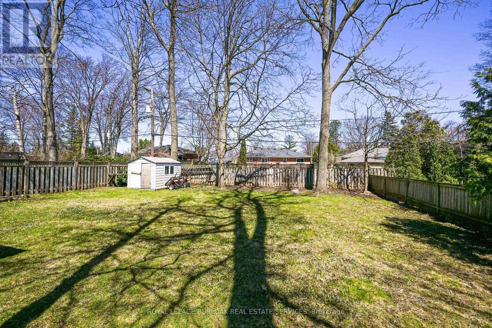 












419 HAMPTON HEATH ROAD

,
Burlington,




Ontario
L7L4R3


