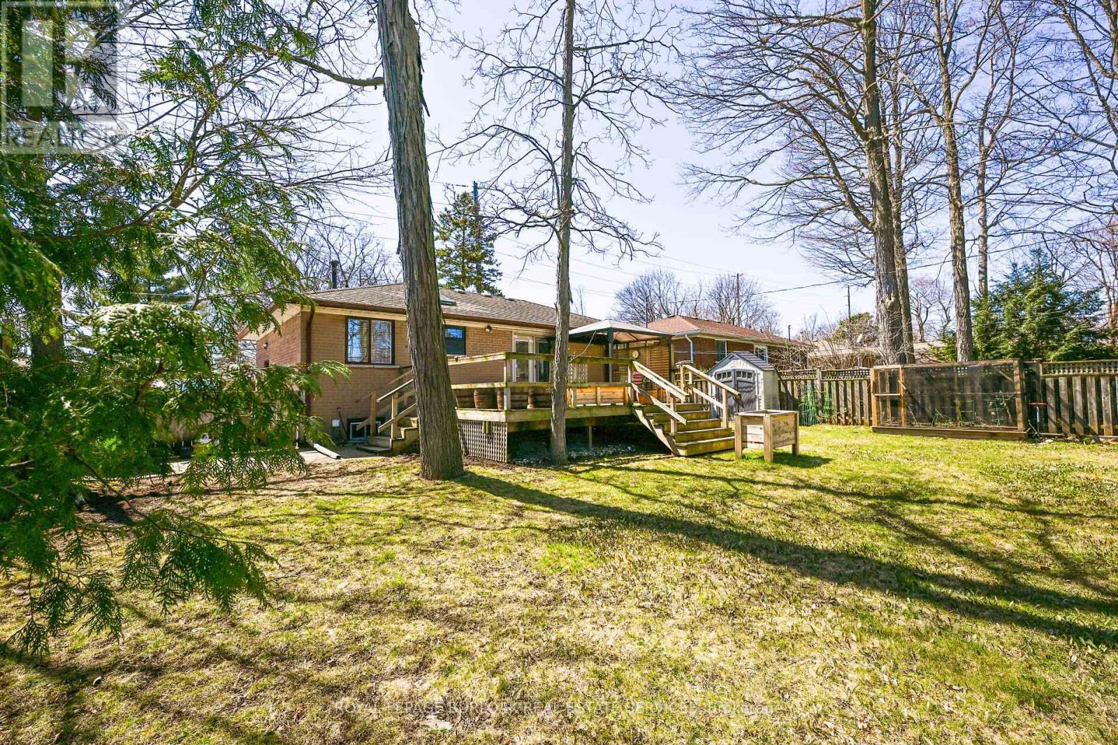 












419 HAMPTON HEATH ROAD

,
Burlington,




Ontario
L7L4R3


