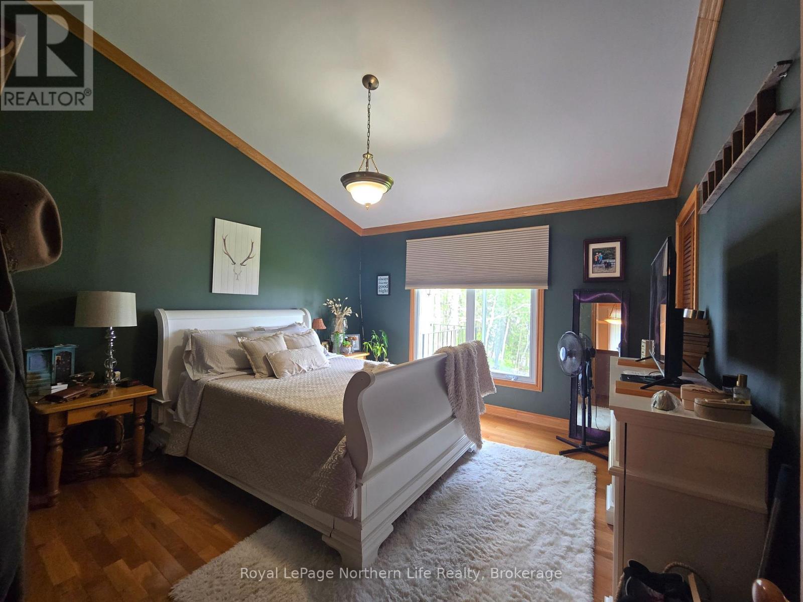 












6 LOWRY STREET

,
Temiskaming Shores (Haileybury),




Ontario
P0J1K0

